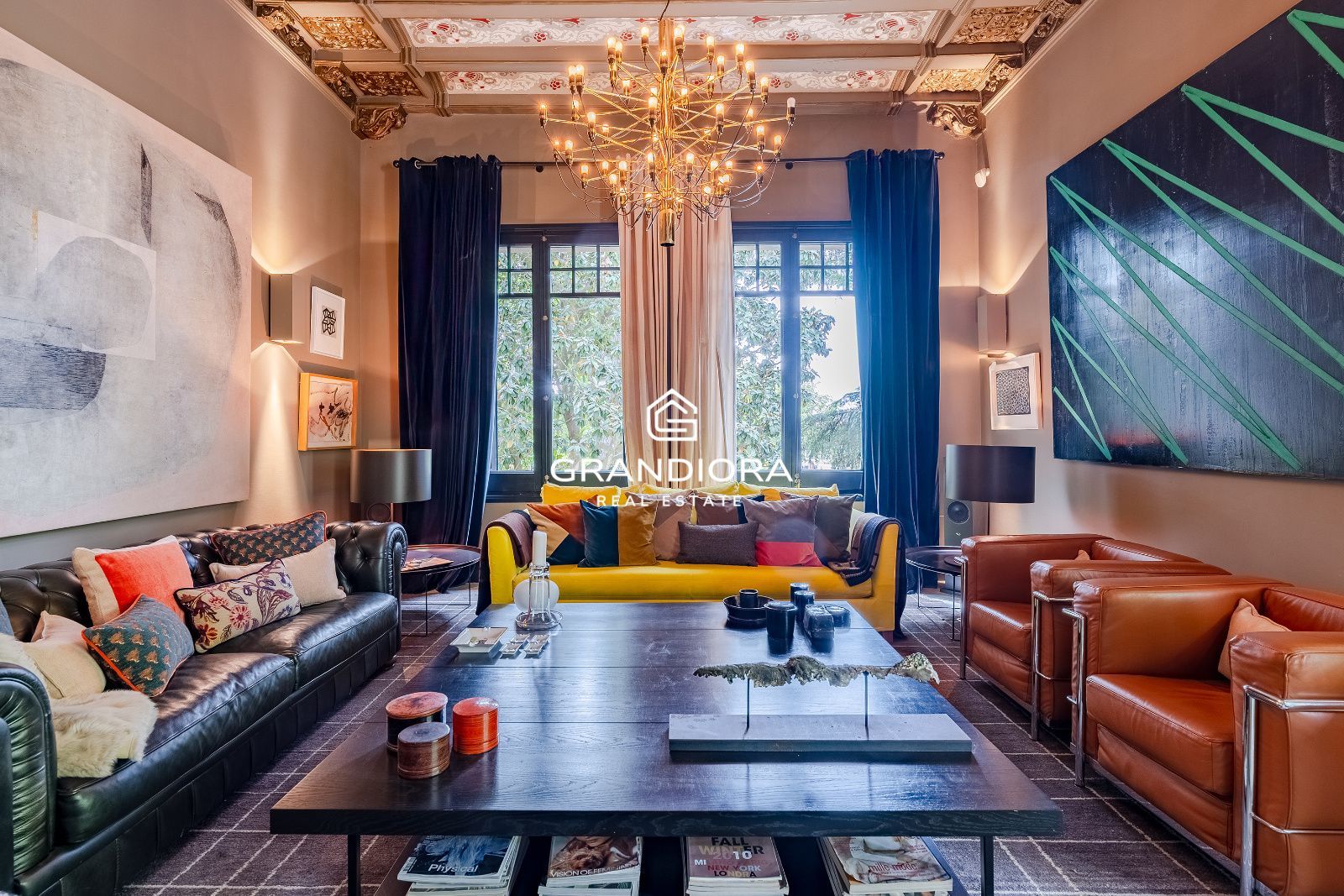 Villa de lujo de más de 1.000 m² en parcela de 5.000 m² con piscina y casa anexa - Imagen 16