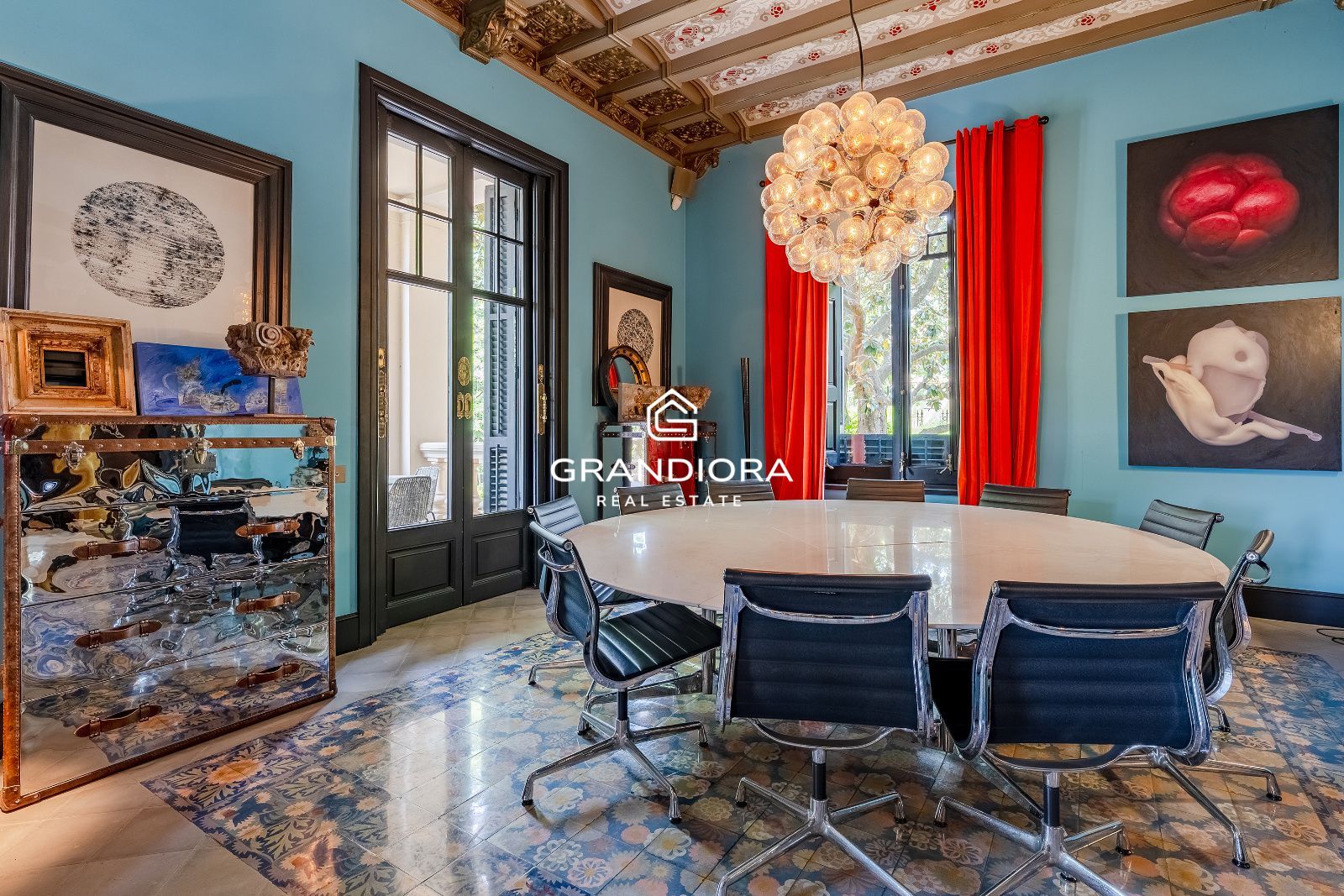 Villa de lujo de más de 1.000 m² en parcela de 5.000 m² con piscina y casa anexa - Imagen 15