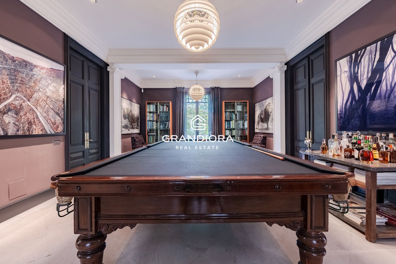 Villa de lujo de más de 1.000 m² en parcela de 5.000 m² con piscina y casa anexa - Imagen 24