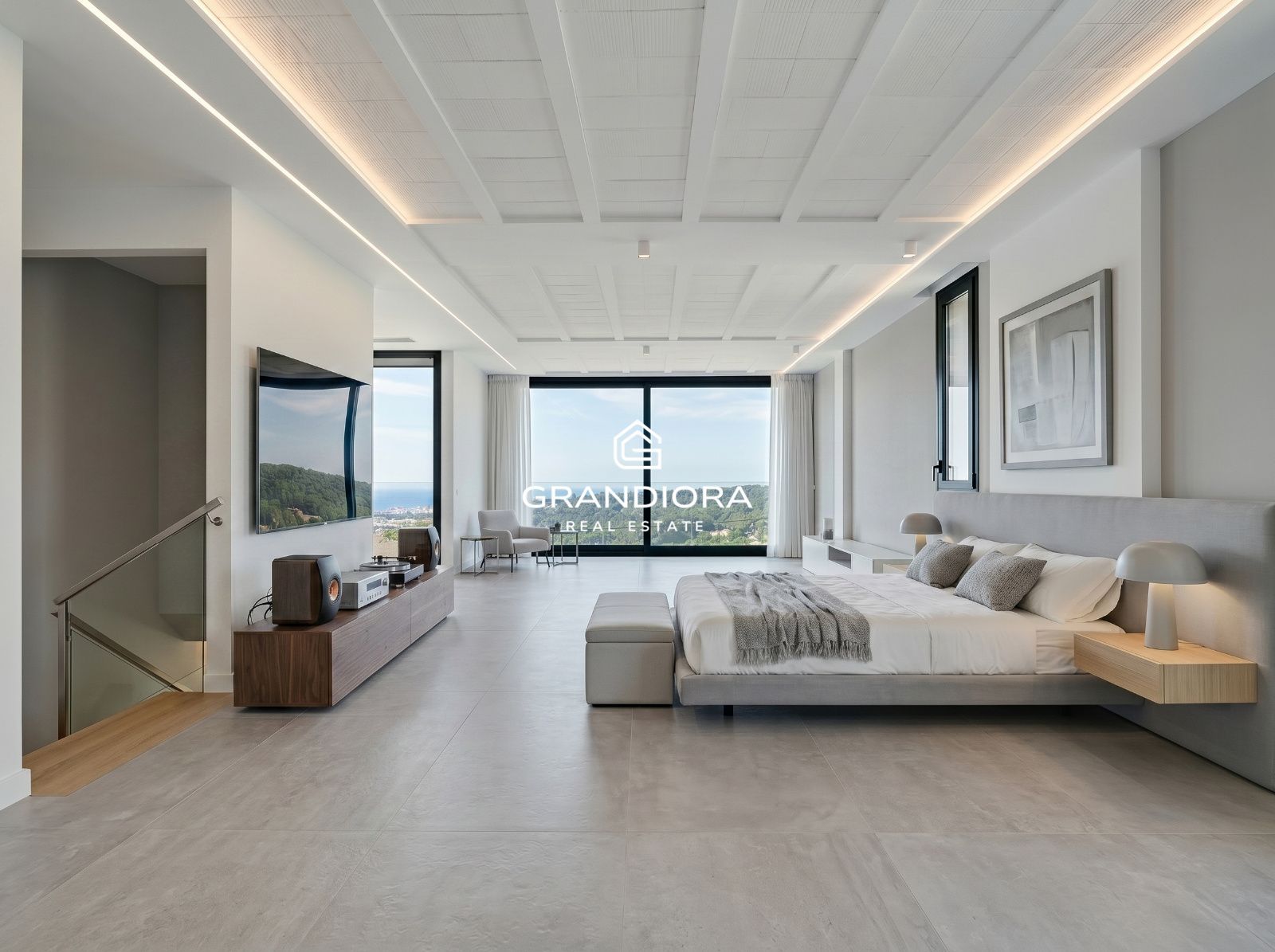 Villa con piscina infinity y vistas al mar en venta en Maresme - Imagen 10