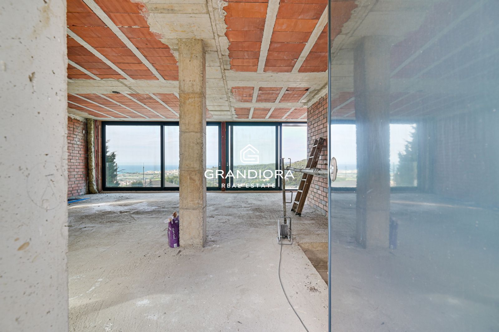 Villa con piscina infinity y vistas al mar en venta en Maresme - Imagen 19