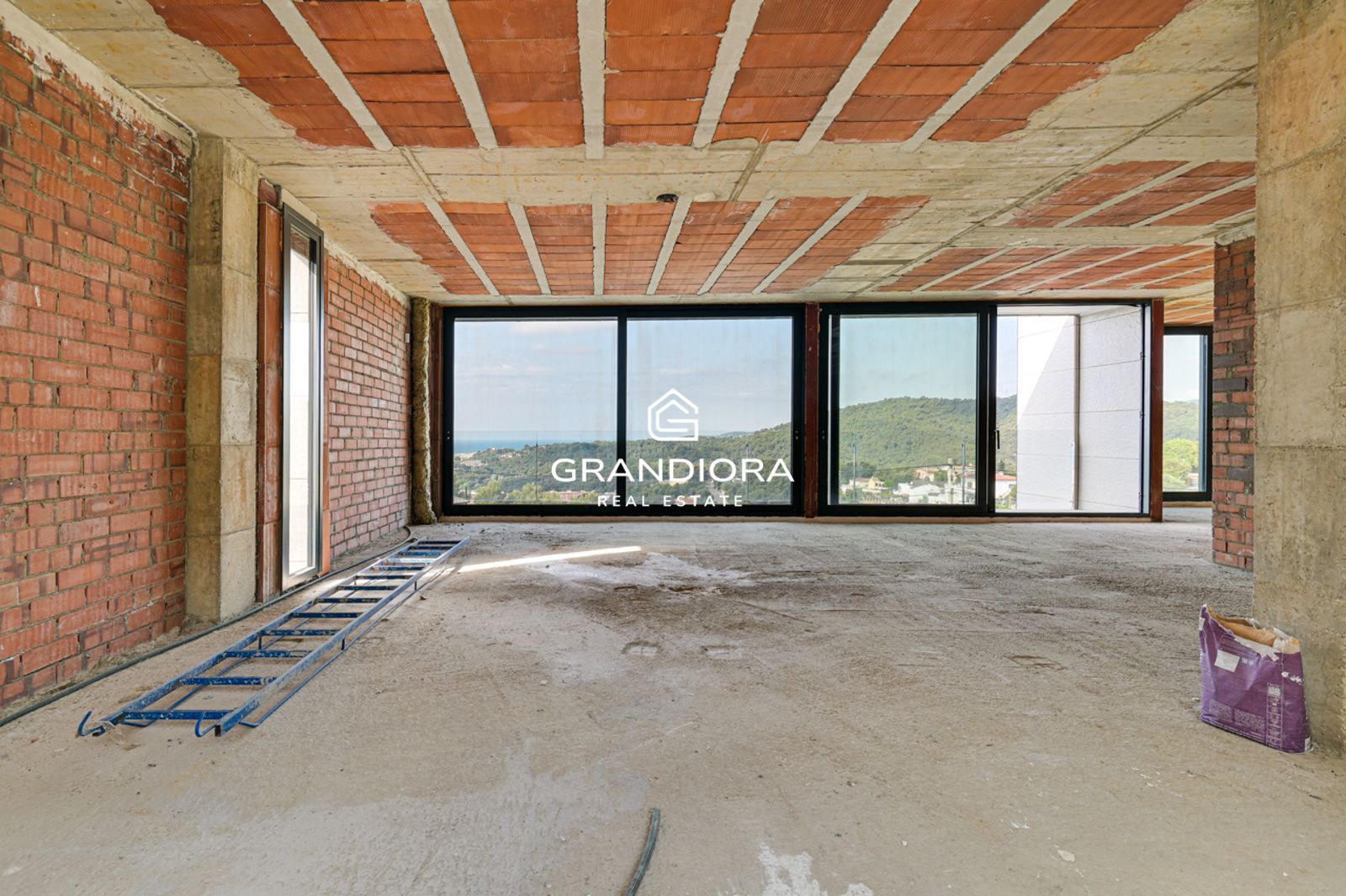 Villa con piscina infinity y vistas al mar en venta en Maresme - Imagen 21