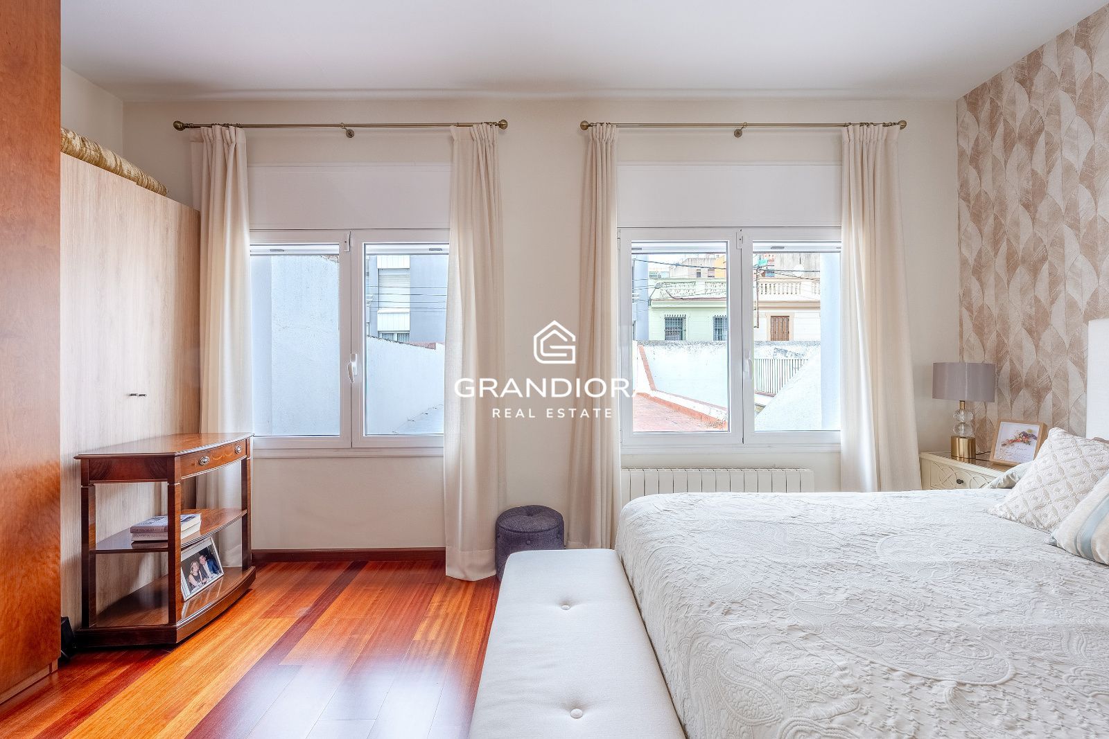 Casa adosada con terraza y vistas al mar en El Masnou - Imagen 24
