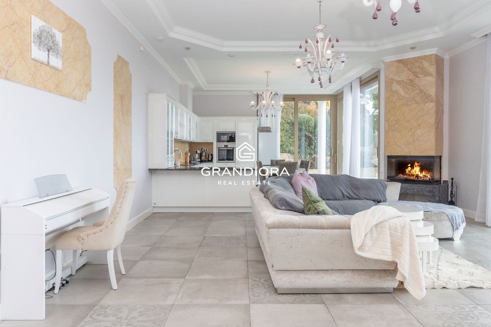Villa de lujo con licencia turística y vistas al mar en Tossa de Mar - Imagen 13