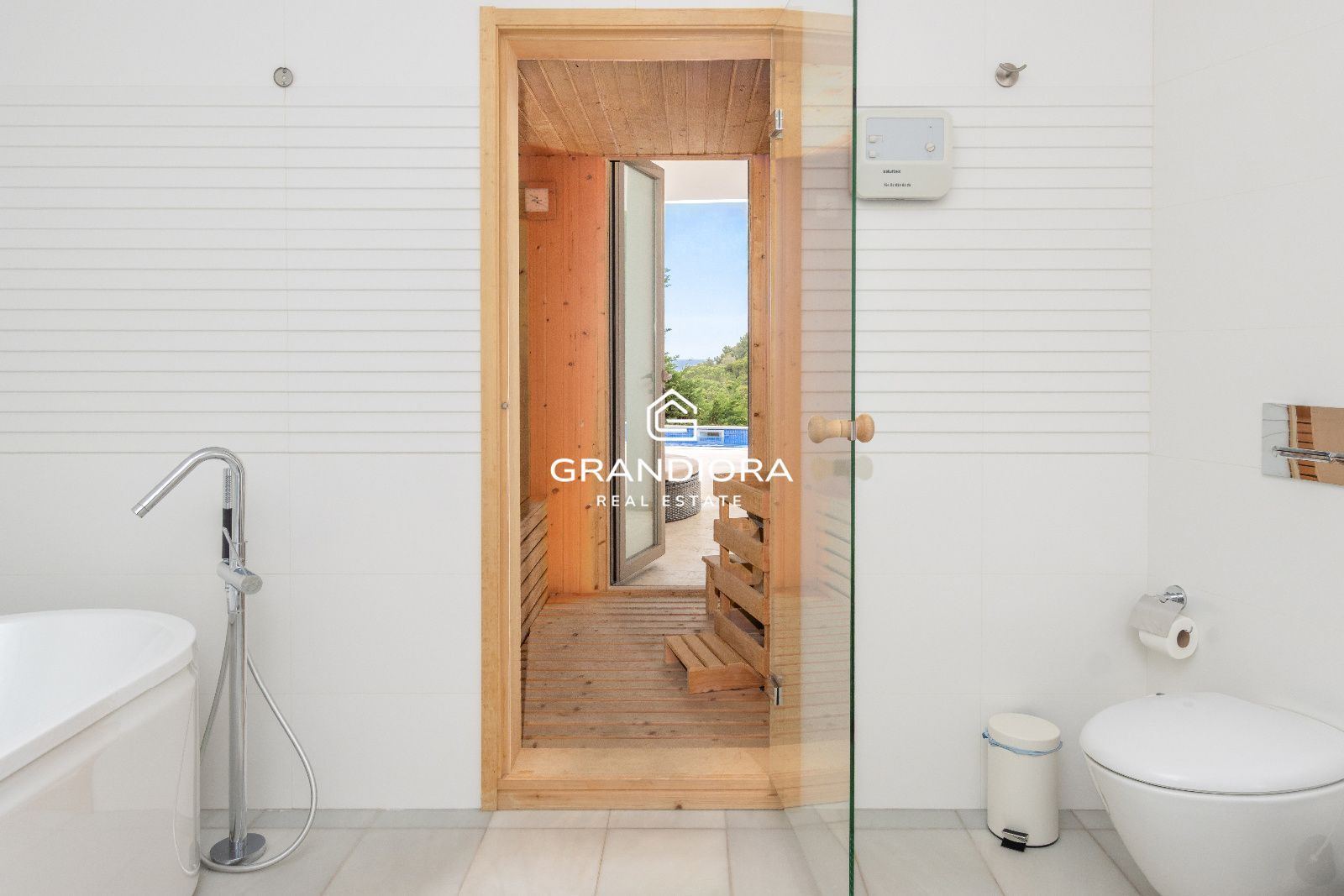 Villa de lujo con licencia turística y vistas al mar en Tossa de Mar - Imagen 37