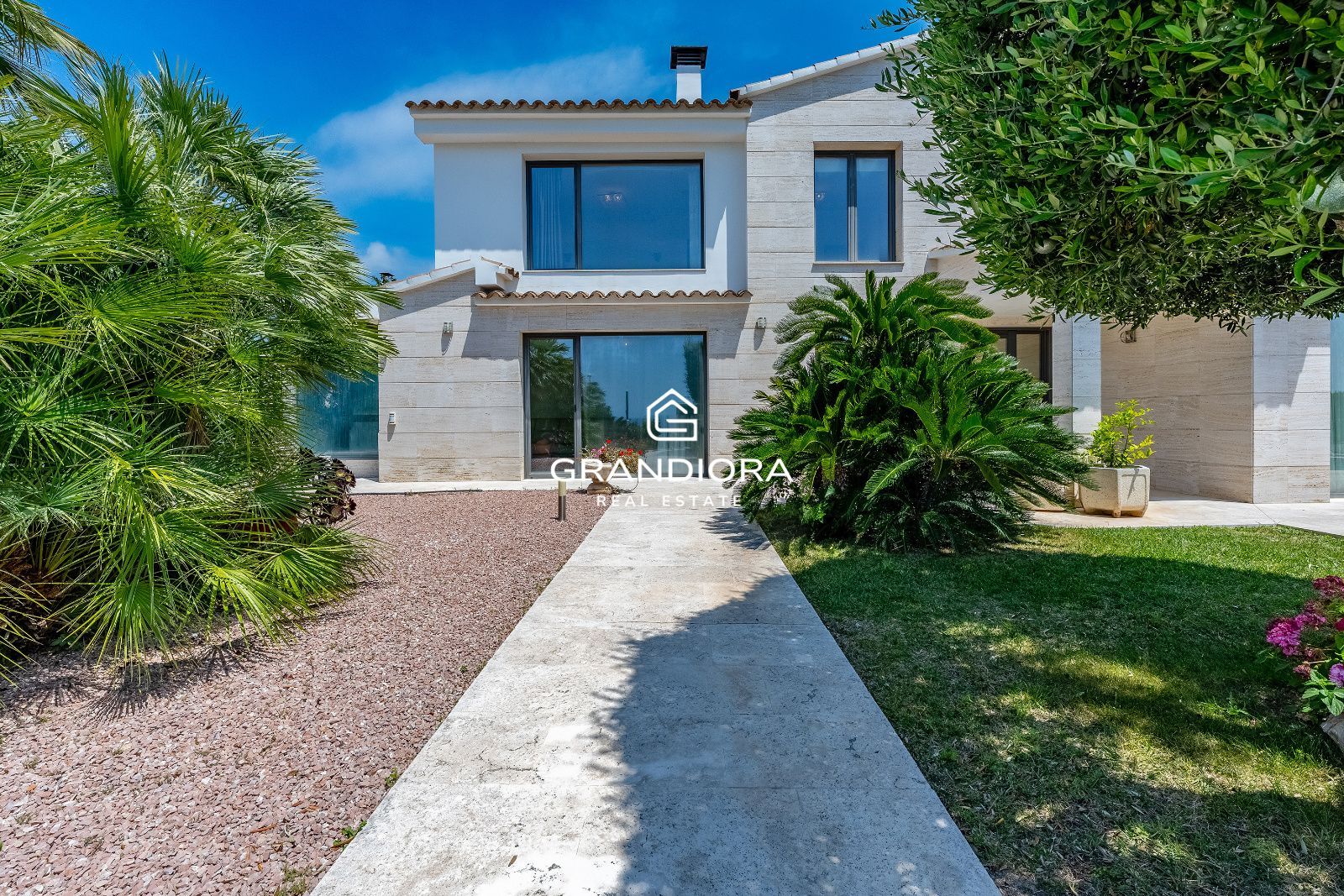 Villa de lujo con vistas al mar en Can Teixidó - Imagen 4