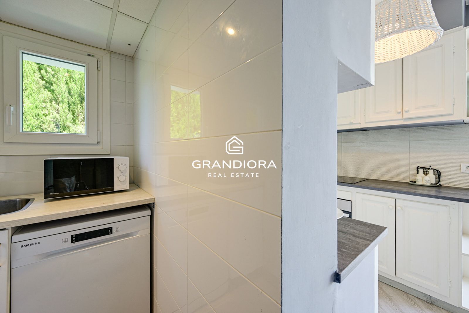 Villa con Licencia Turistica, Vistas al Mar, Piscina Climatizada y Jacuzzi - Imagen 8