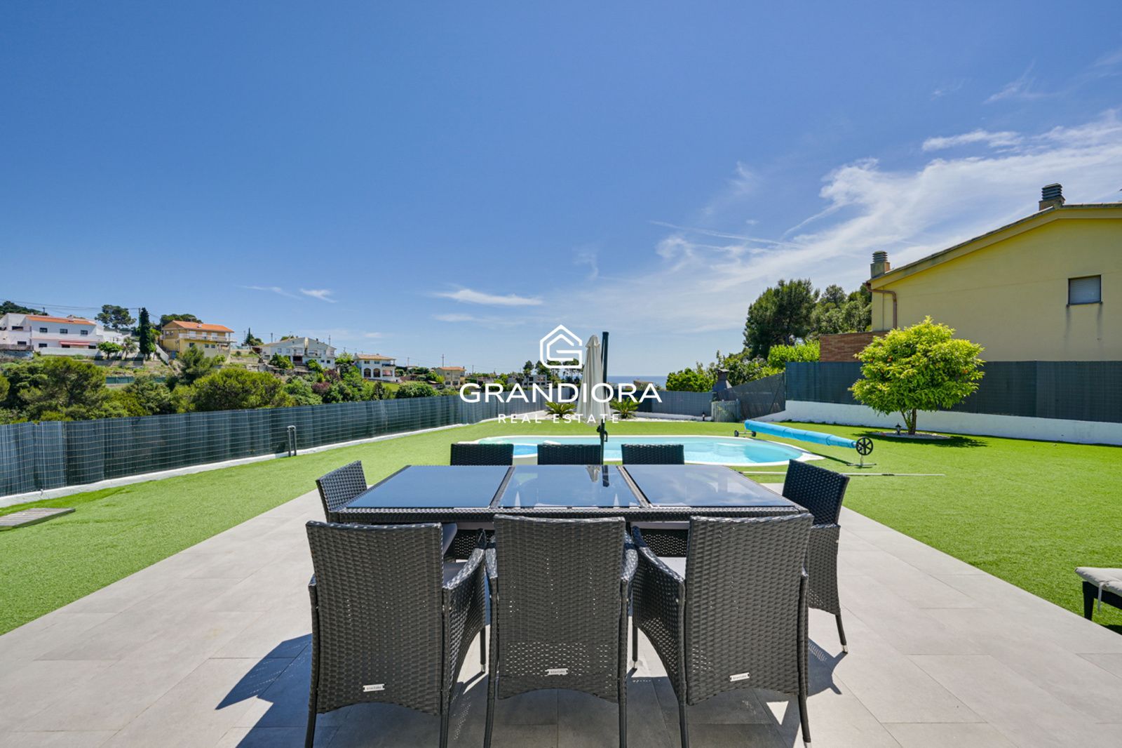 Villa con Licencia Turistica, Vistas al Mar, Piscina Climatizada y Jacuzzi - Imagen 13
