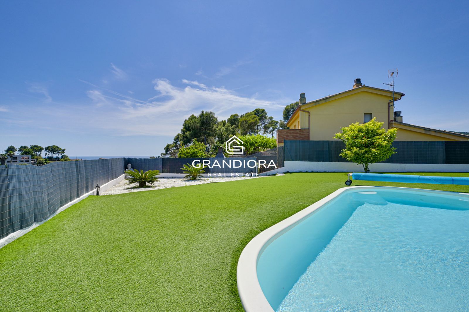 Villa con Licencia Turistica, Vistas al Mar, Piscina Climatizada y Jacuzzi - Imagen 16