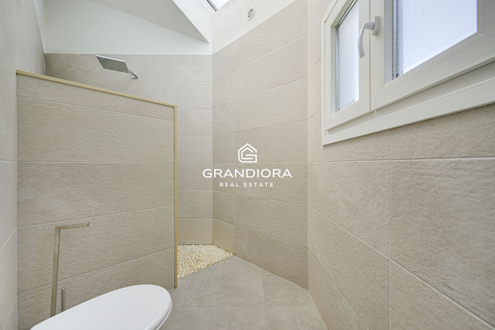 Villa con Licencia Turistica, Vistas al Mar, Piscina Climatizada y Jacuzzi - Imagen 31