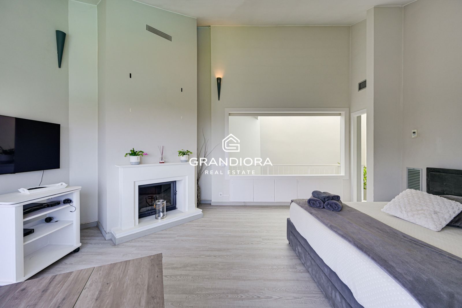 Villa con Licencia Turistica, Vistas al Mar, Piscina Climatizada y Jacuzzi - Imagen 39