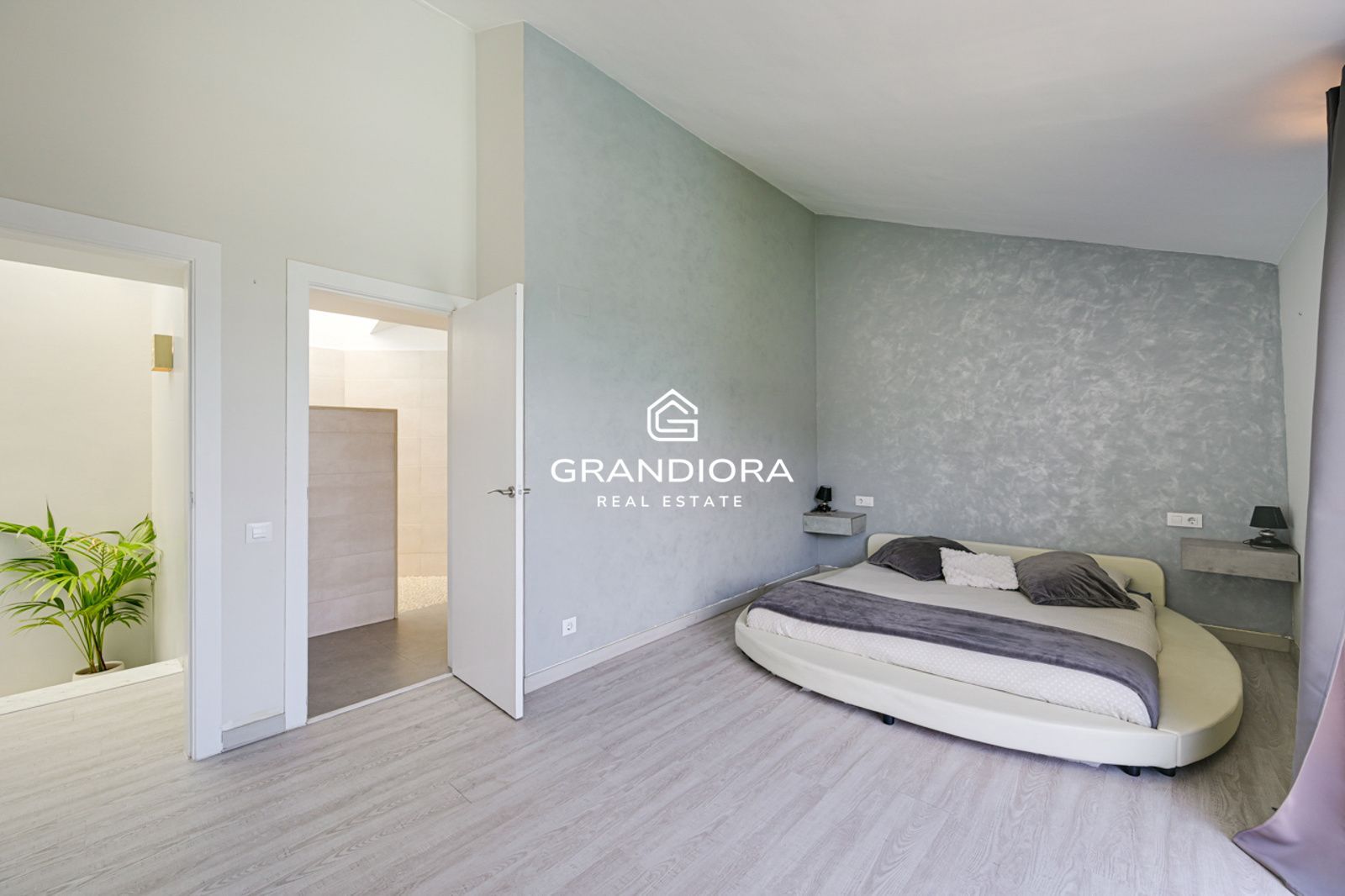 Villa con Licencia Turistica, Vistas al Mar, Piscina Climatizada y Jacuzzi - Imagen 44