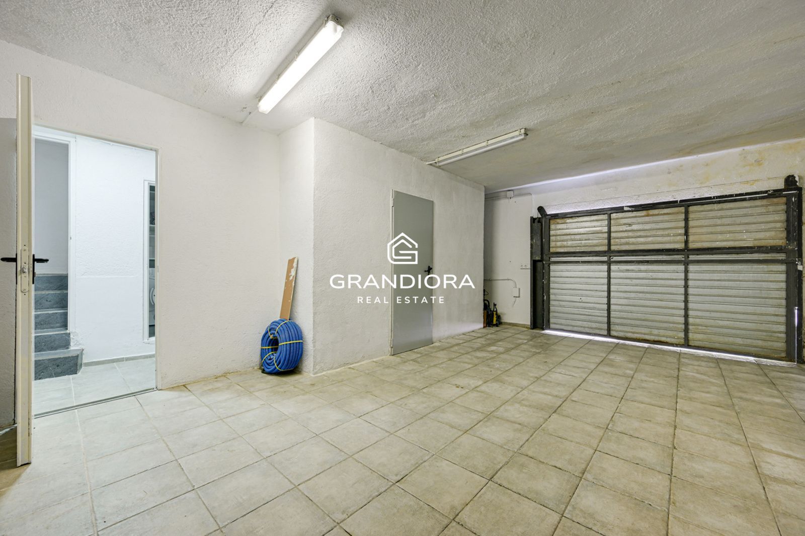 Villa con Licencia Turistica, Vistas al Mar, Piscina Climatizada y Jacuzzi - Imagen 52
