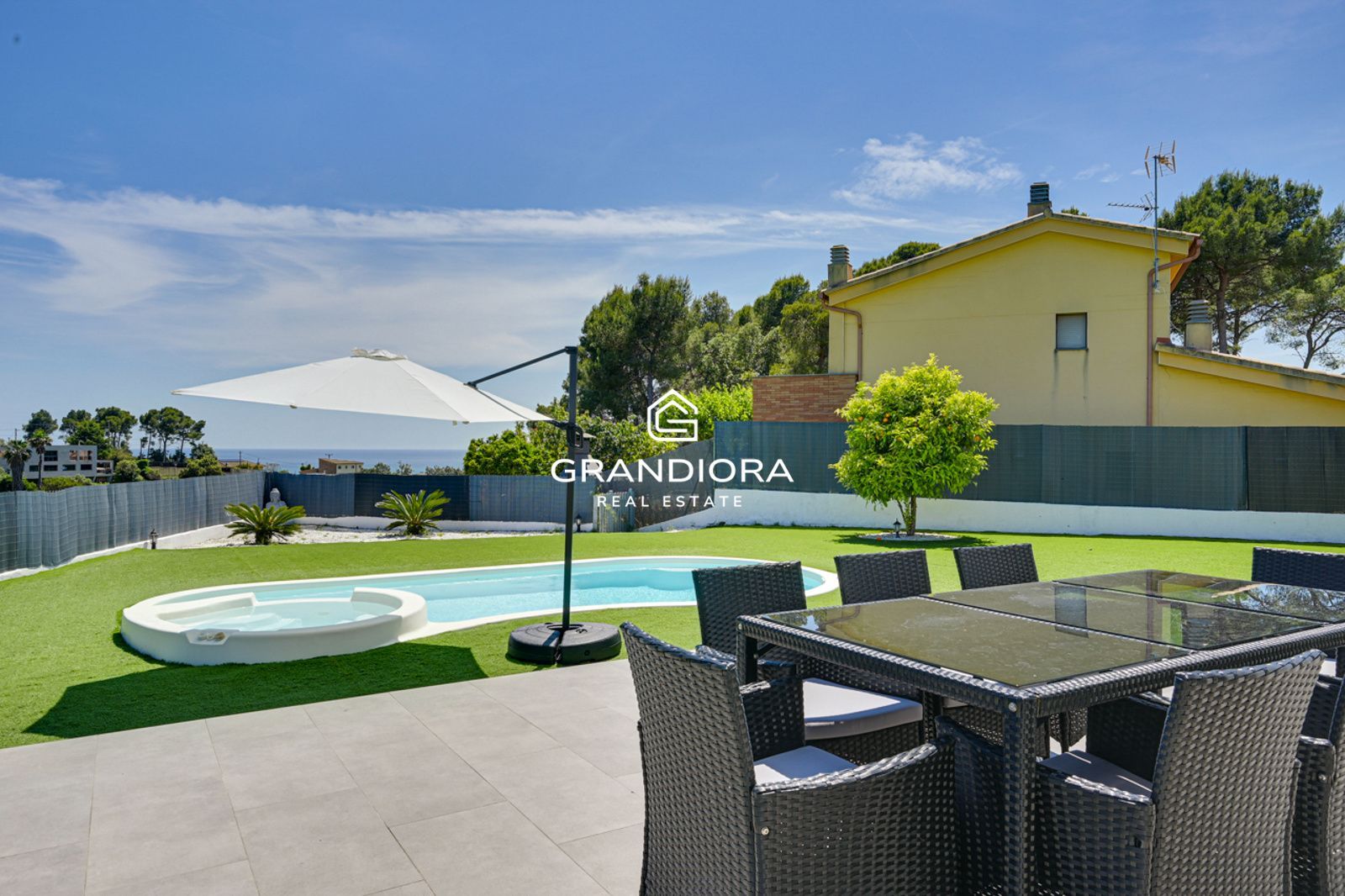 Villa con Licencia Turistica, Vistas al Mar, Piscina Climatizada y Jacuzzi - Imagen 55