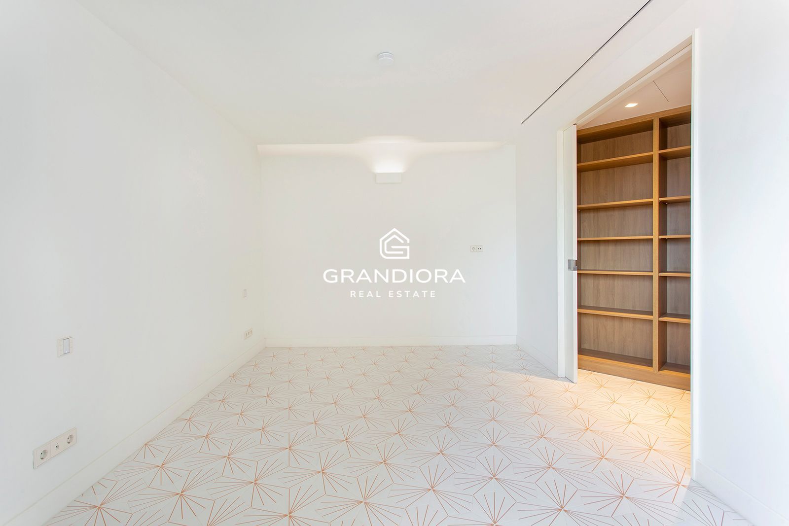 Ático de Autor con Terraza Privada y Wellness Resort en Dreta de l’Eixample - Imagen 20