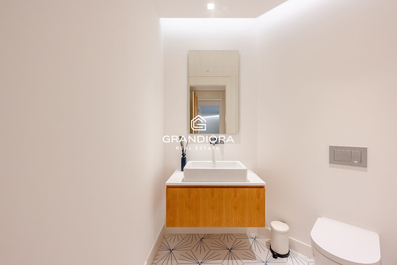 Piso de diseño con bóveda catalana y wellness center en la Dreta de l’Eixample - Imagen 35