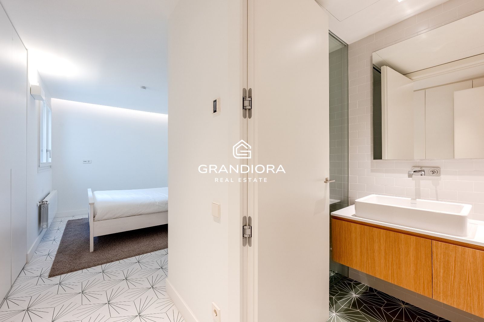 Piso exclusivo con 2 suites y servicios de hotel de lujo en Eixample - Imagen 14