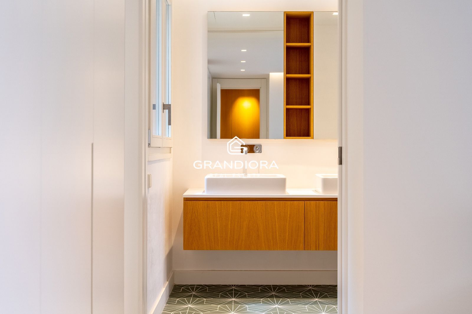 Piso exclusivo con 2 suites y servicios de hotel de lujo en Eixample - Imagen 20