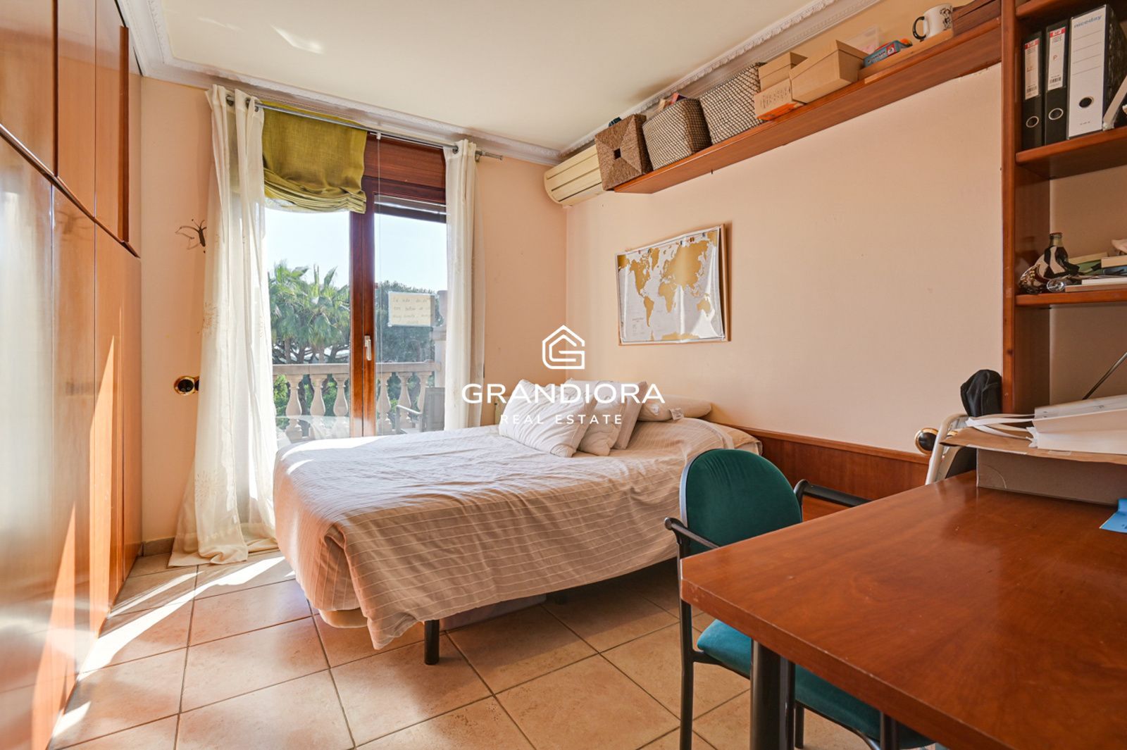 Casa en venta con piscina y vistas al mar a 25 minutos de Barcelona - Imagen 35