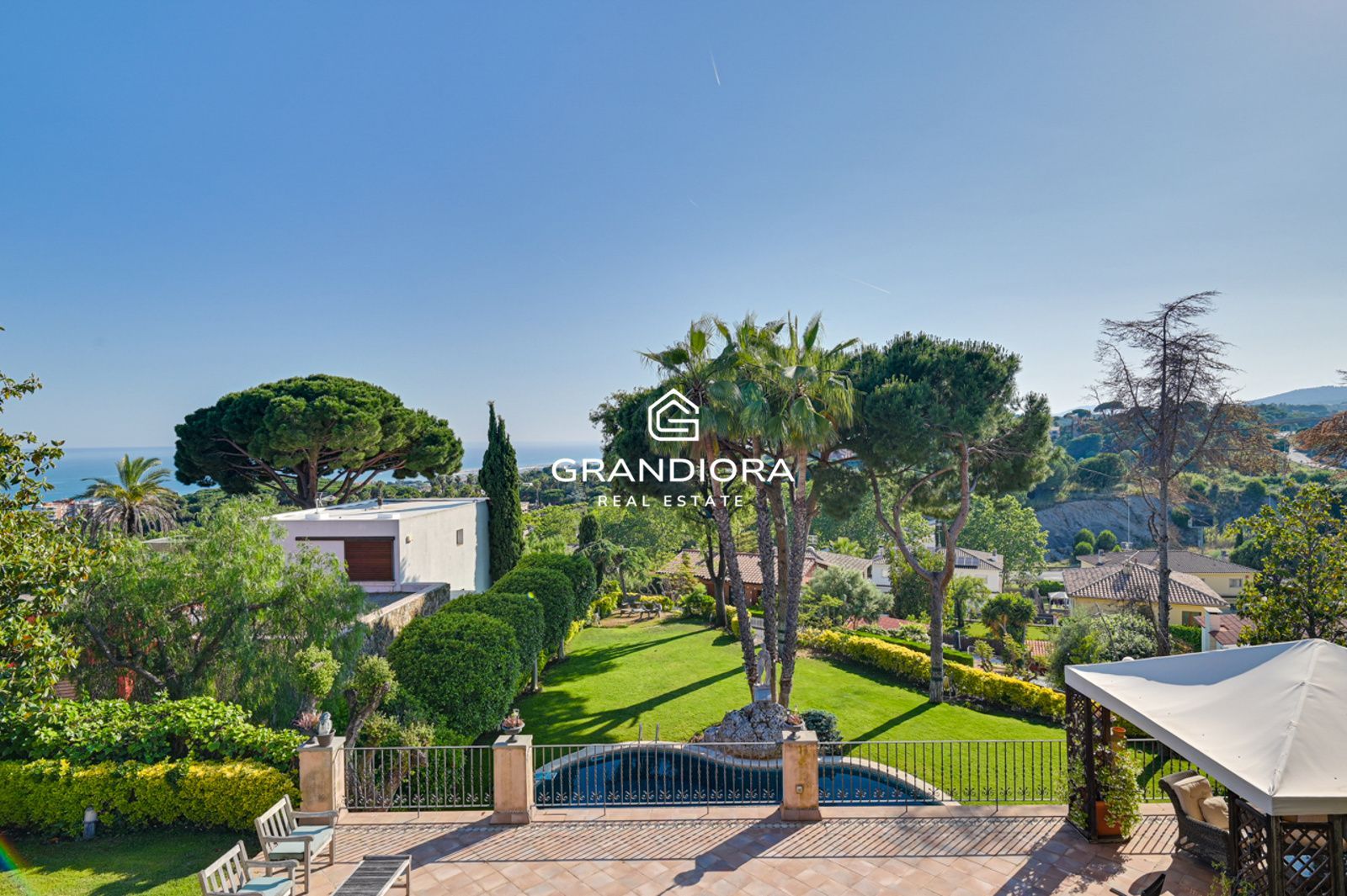 Casa en venta con piscina y vistas al mar a 25 minutos de Barcelona - Imagen 28