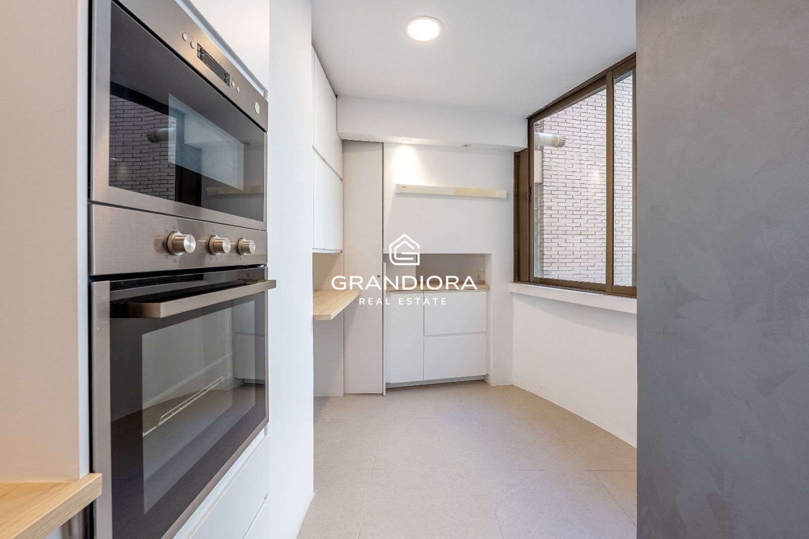 Piso reformado con vistas al mar y Montjuïc en Sant Gervasi – Galvany - Imagen 19