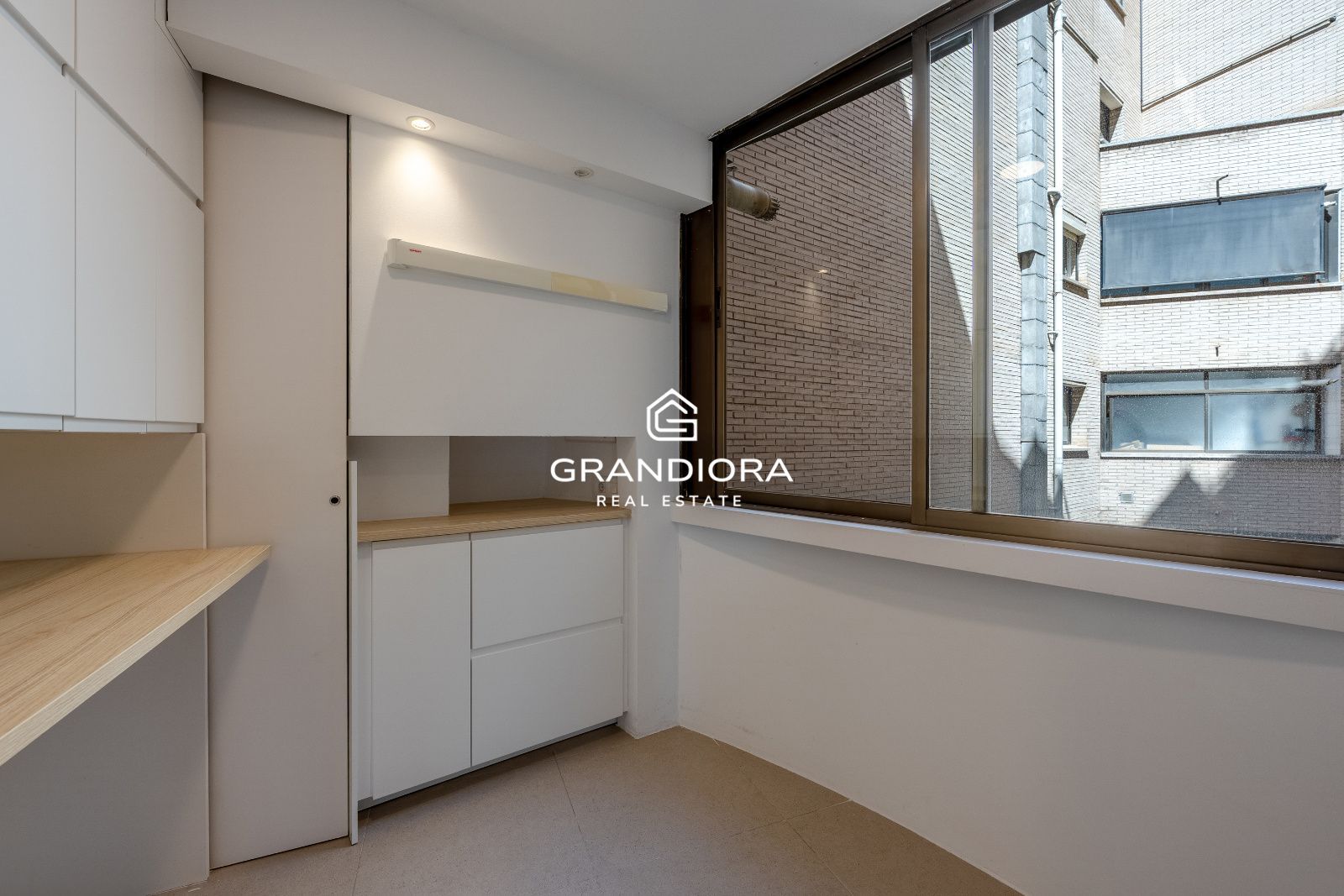 Piso reformado con vistas al mar y Montjuïc en Sant Gervasi – Galvany - Imagen 20