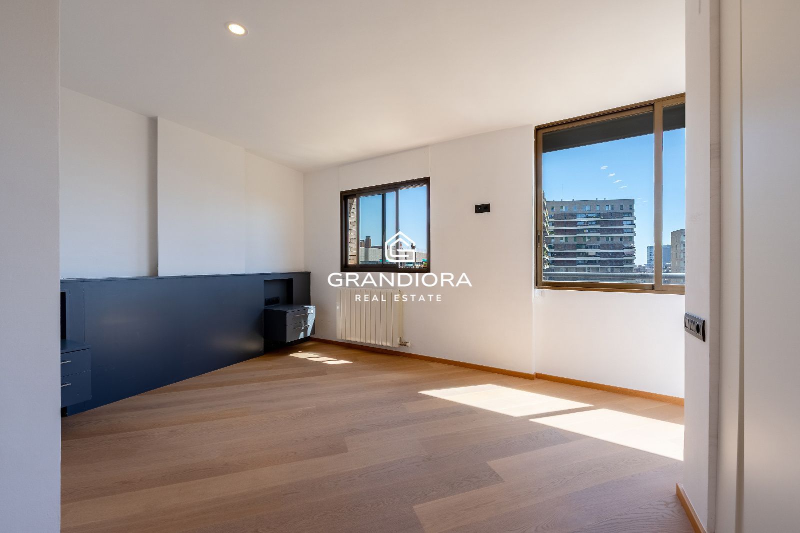 Piso reformado con vistas al mar y Montjuïc en Sant Gervasi – Galvany - Imagen 14