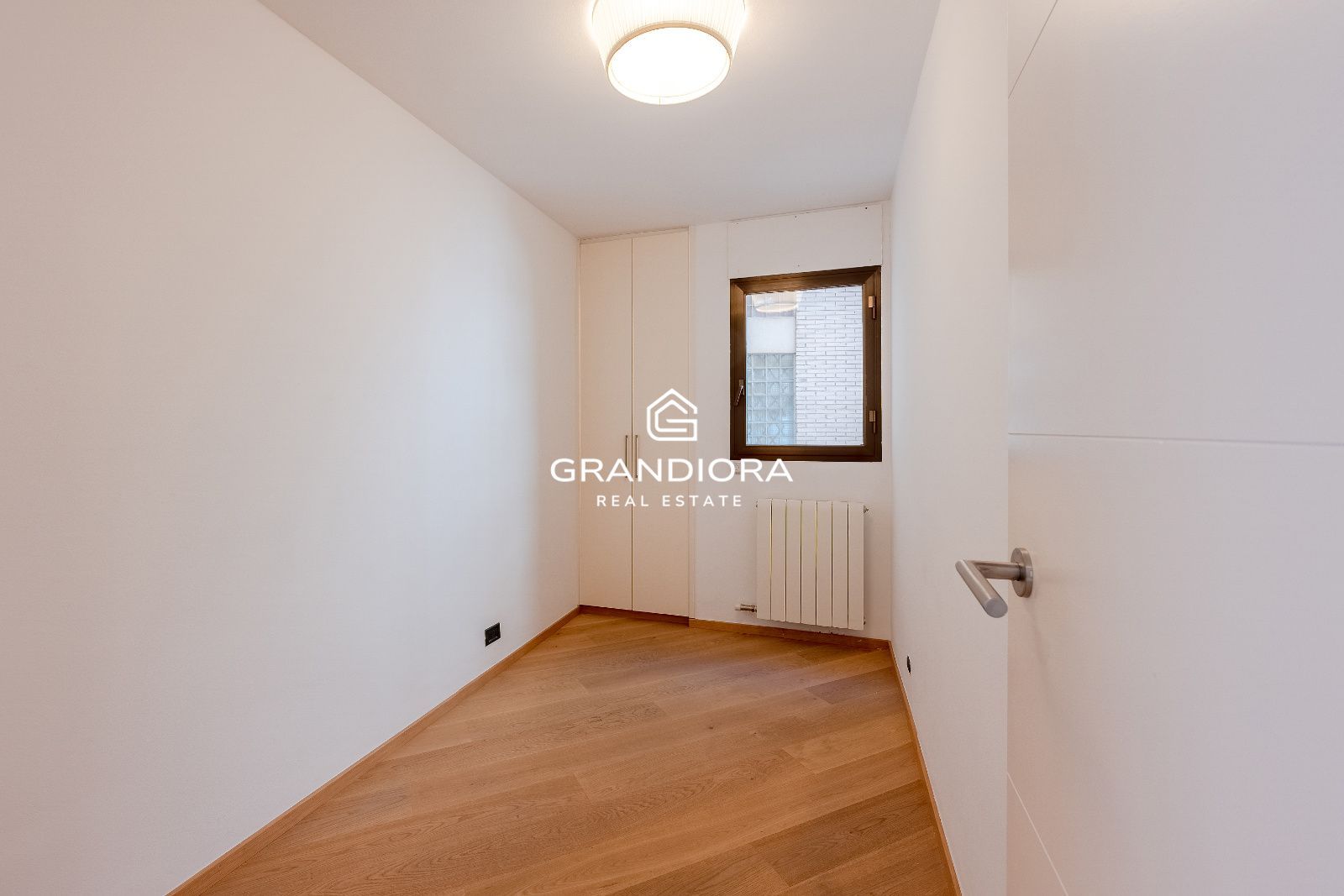 Piso reformado con vistas al mar y Montjuïc en Sant Gervasi – Galvany - Imagen 28