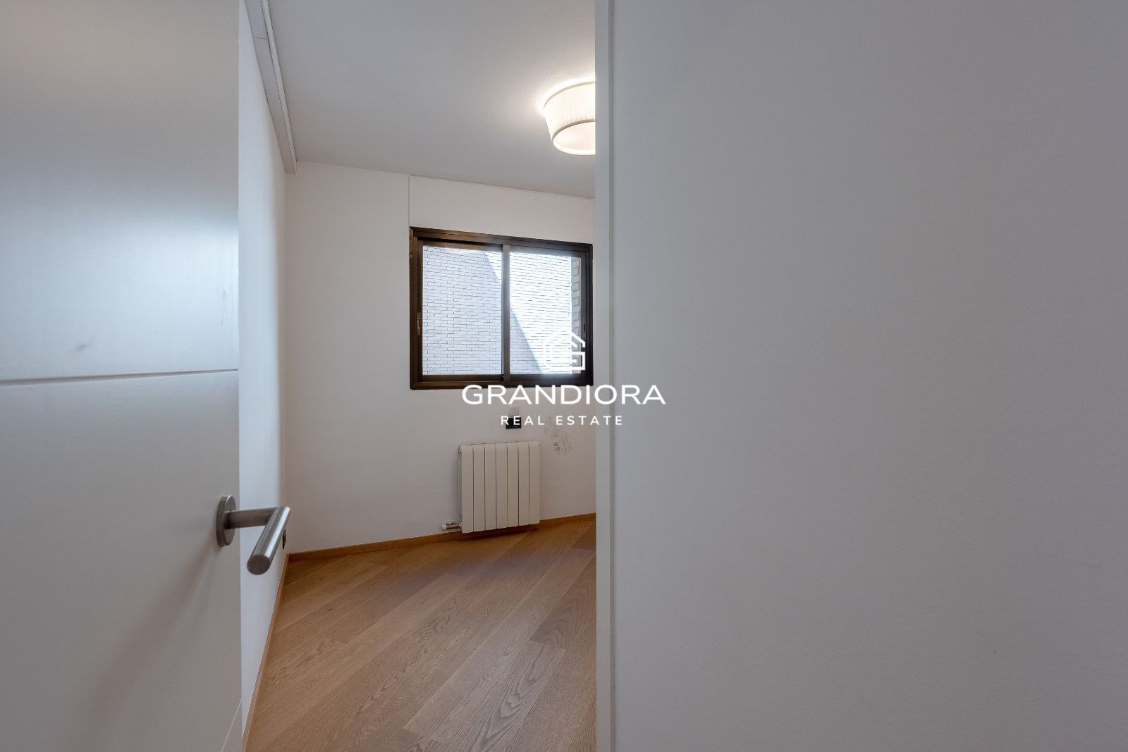 Piso reformado con vistas al mar y Montjuïc en Sant Gervasi – Galvany - Imagen 29