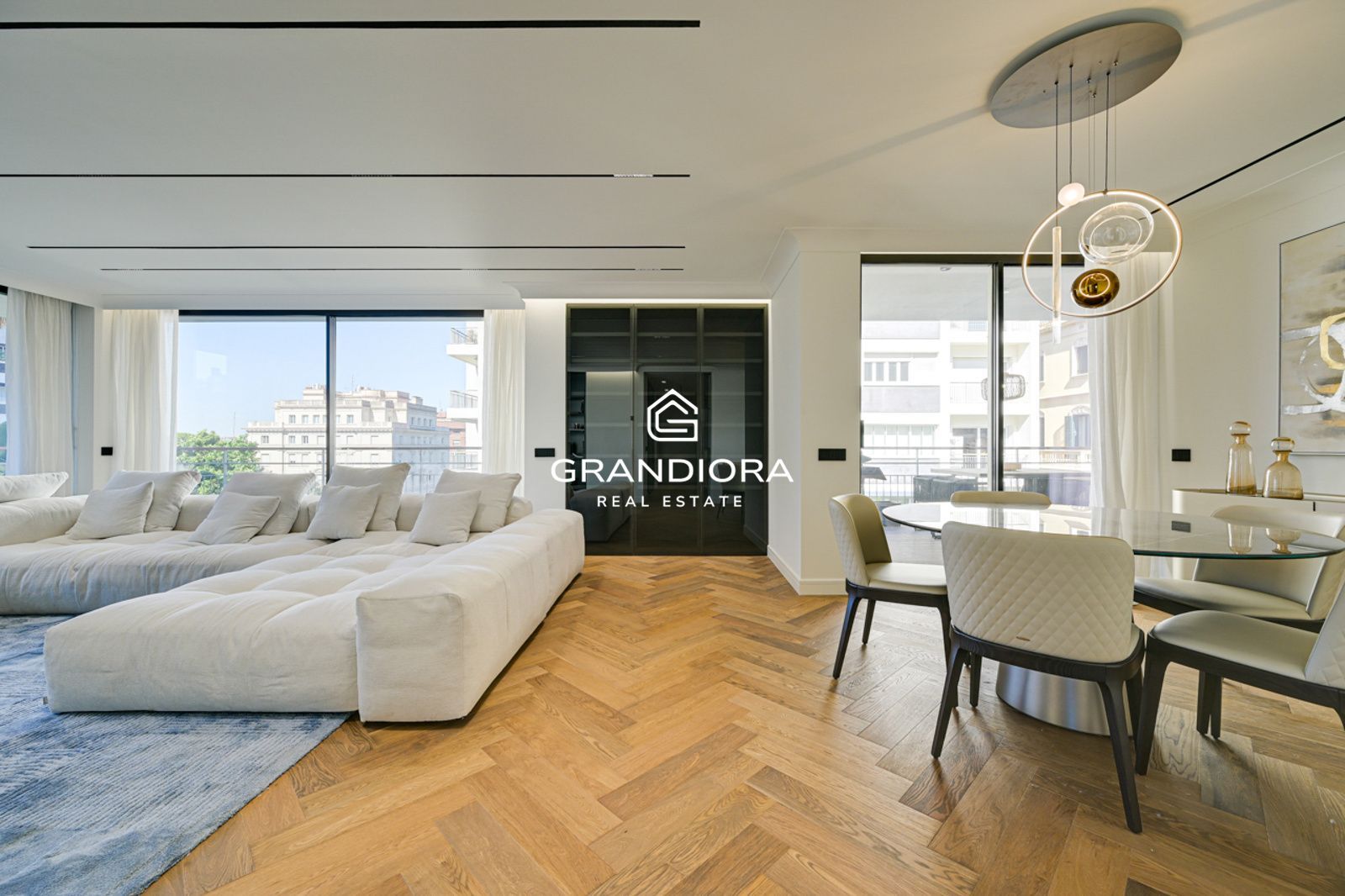 Exclusivo piso de lujo en Tres Torres con terraza de 45m - Imagen 3