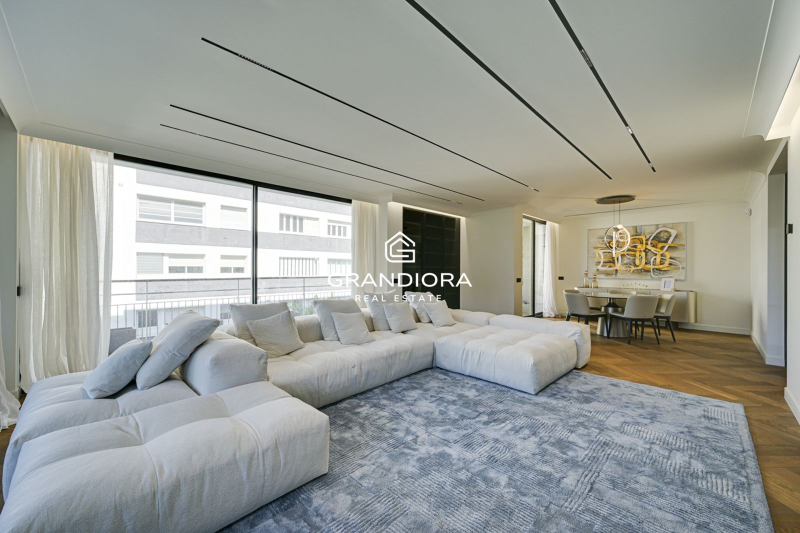 Exclusivo piso de lujo en Tres Torres con terraza de 45m - Imagen 9
