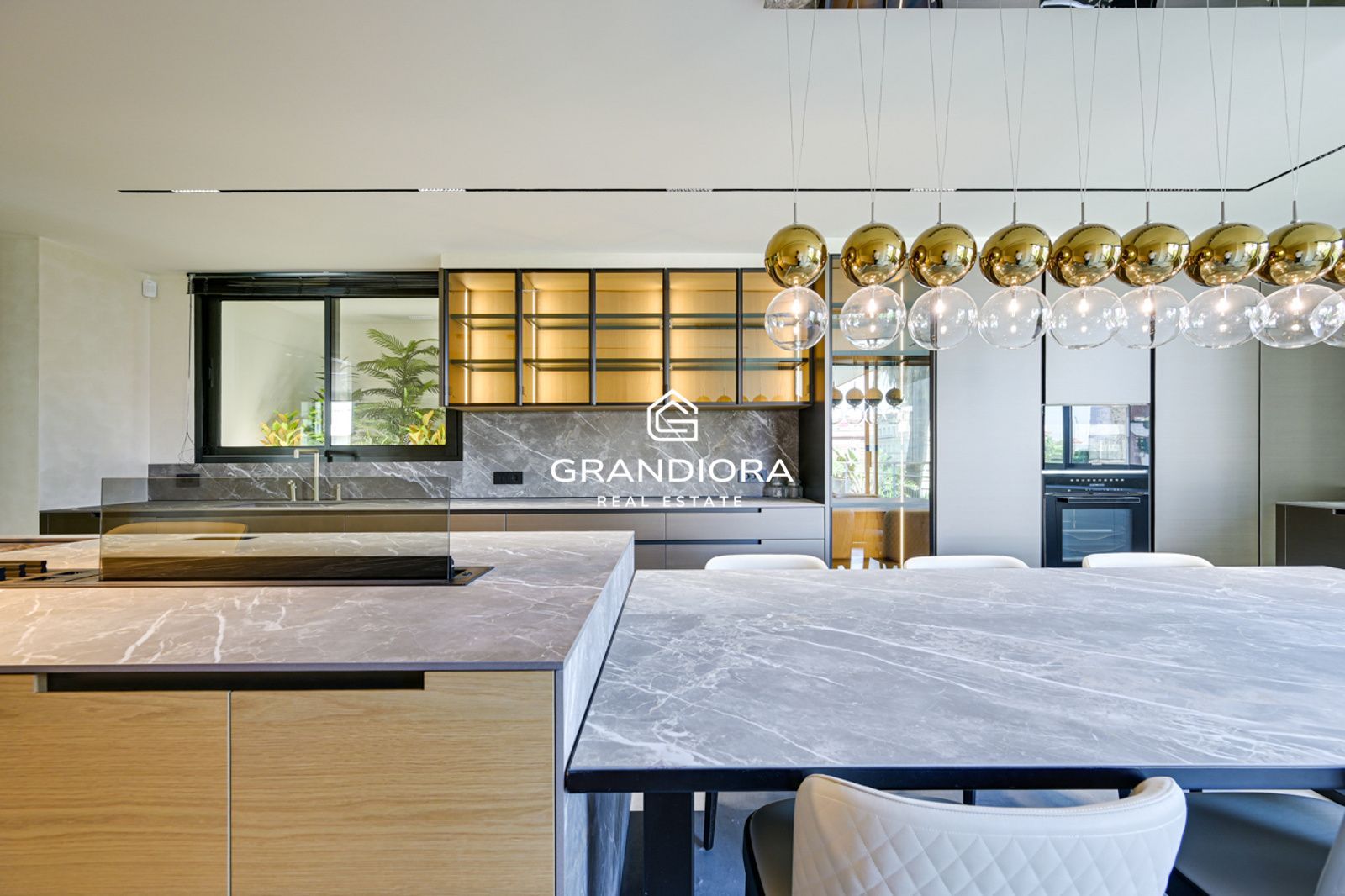 Exclusivo piso de lujo en Tres Torres con terraza de 45m - Imagen 16