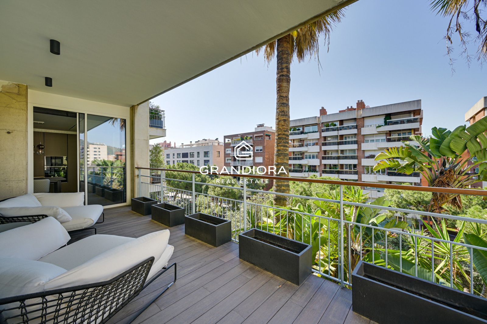 Exclusivo piso de lujo en Tres Torres con terraza de 45m - Imagen 23
