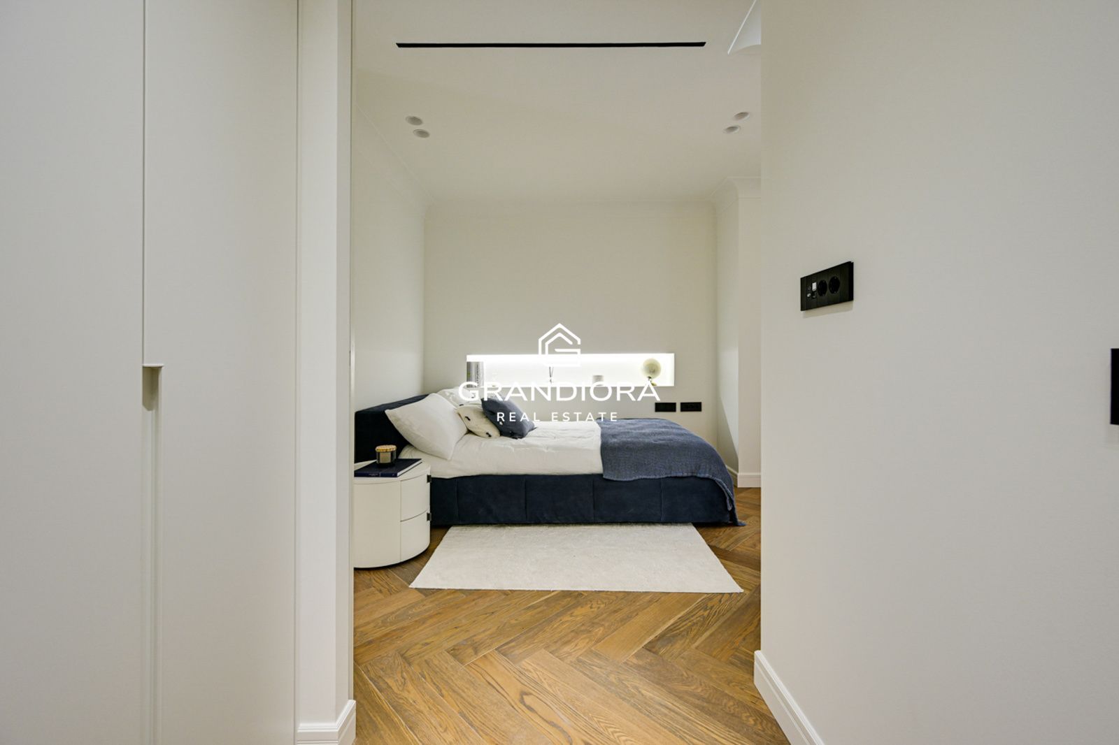 Exclusivo piso de lujo en Tres Torres con terraza de 45m - Imagen 51
