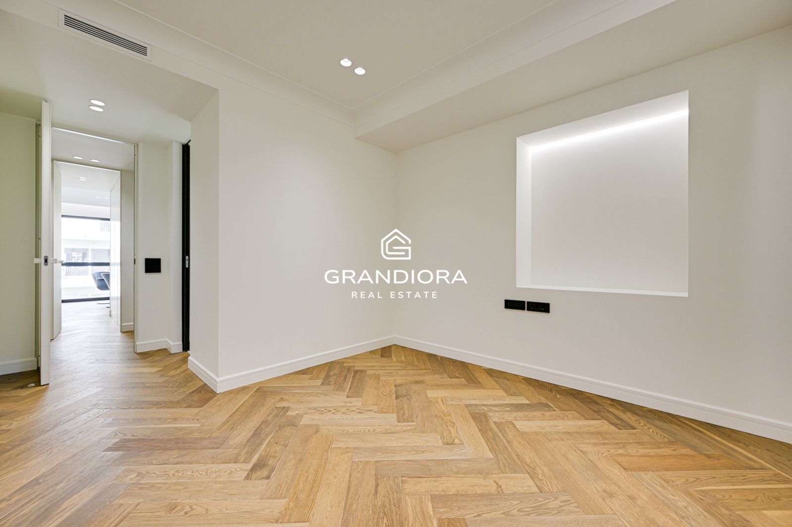 Exclusivo piso de lujo en Tres Torres con terraza de 45m - Imagen 56