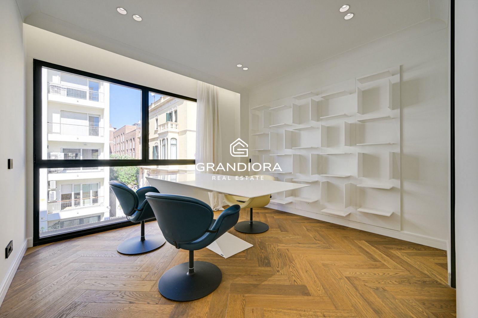 Exclusivo piso de lujo en Tres Torres con terraza de 45m - Imagen 59
