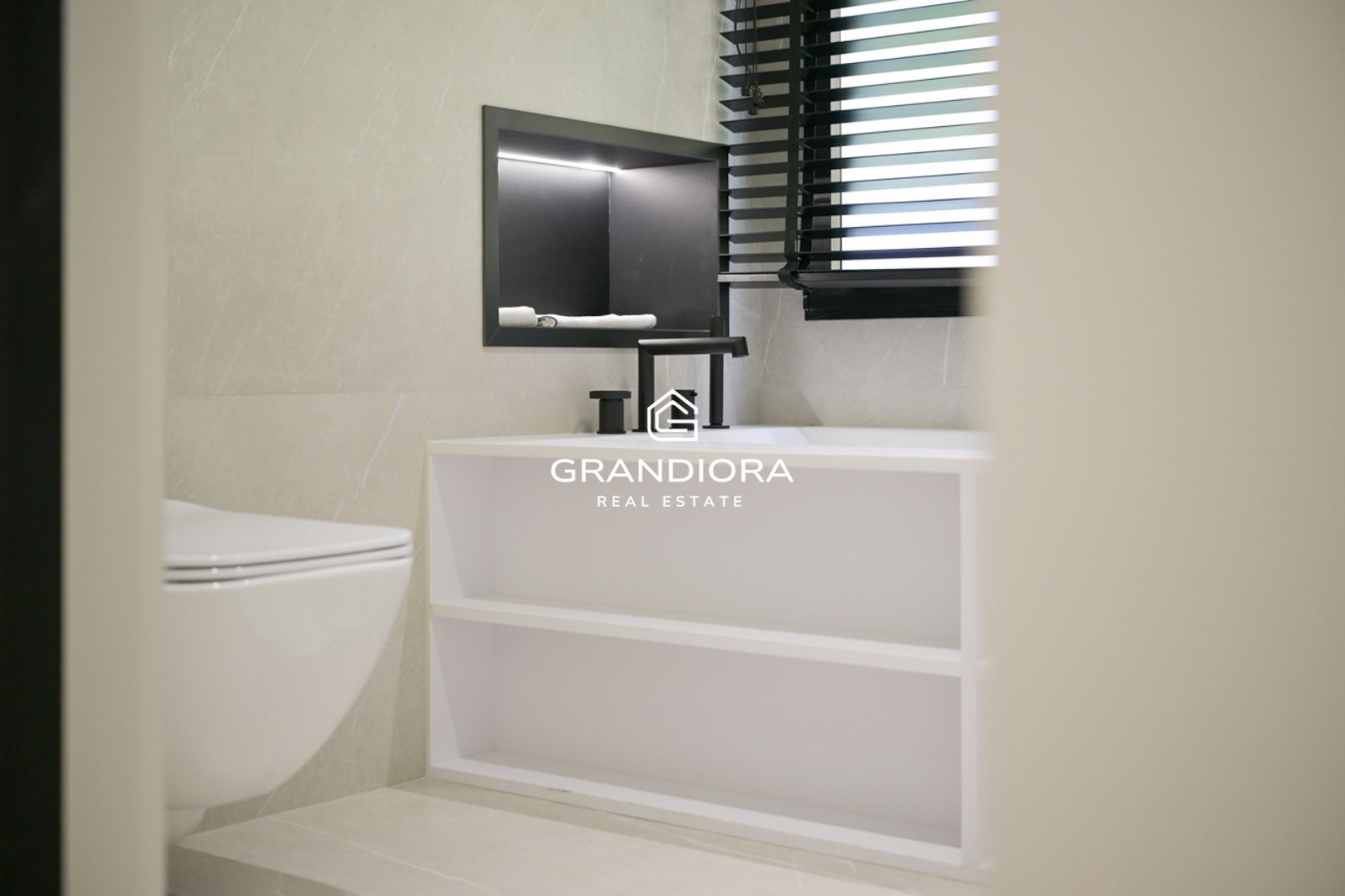 Exclusivo piso de lujo en Tres Torres con terraza de 45m - Imagen 66
