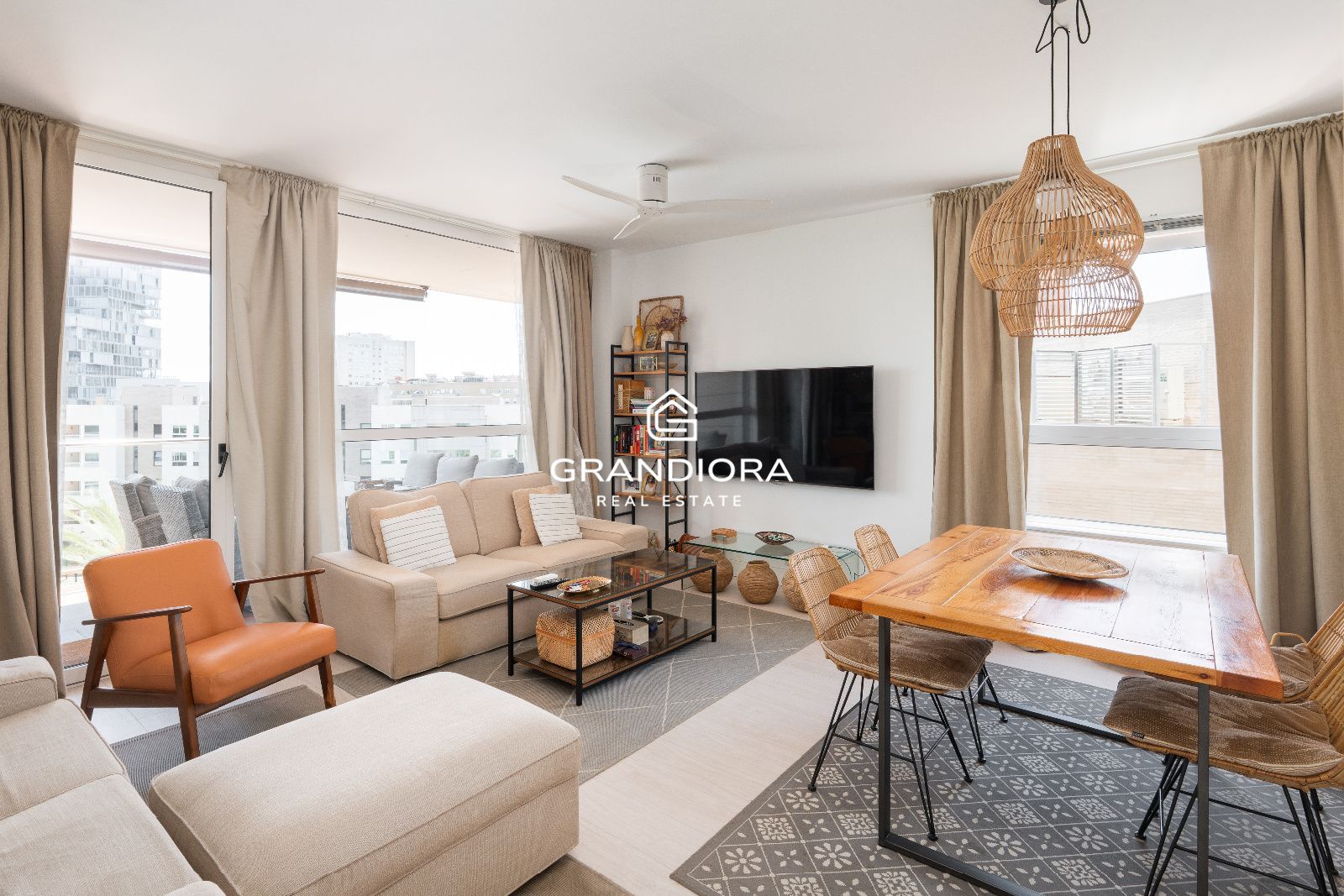 Espectacular piso reformado de 136 m² con terraza de 20 m² y vistas al mar en Illa del Bosc - Imagen 8