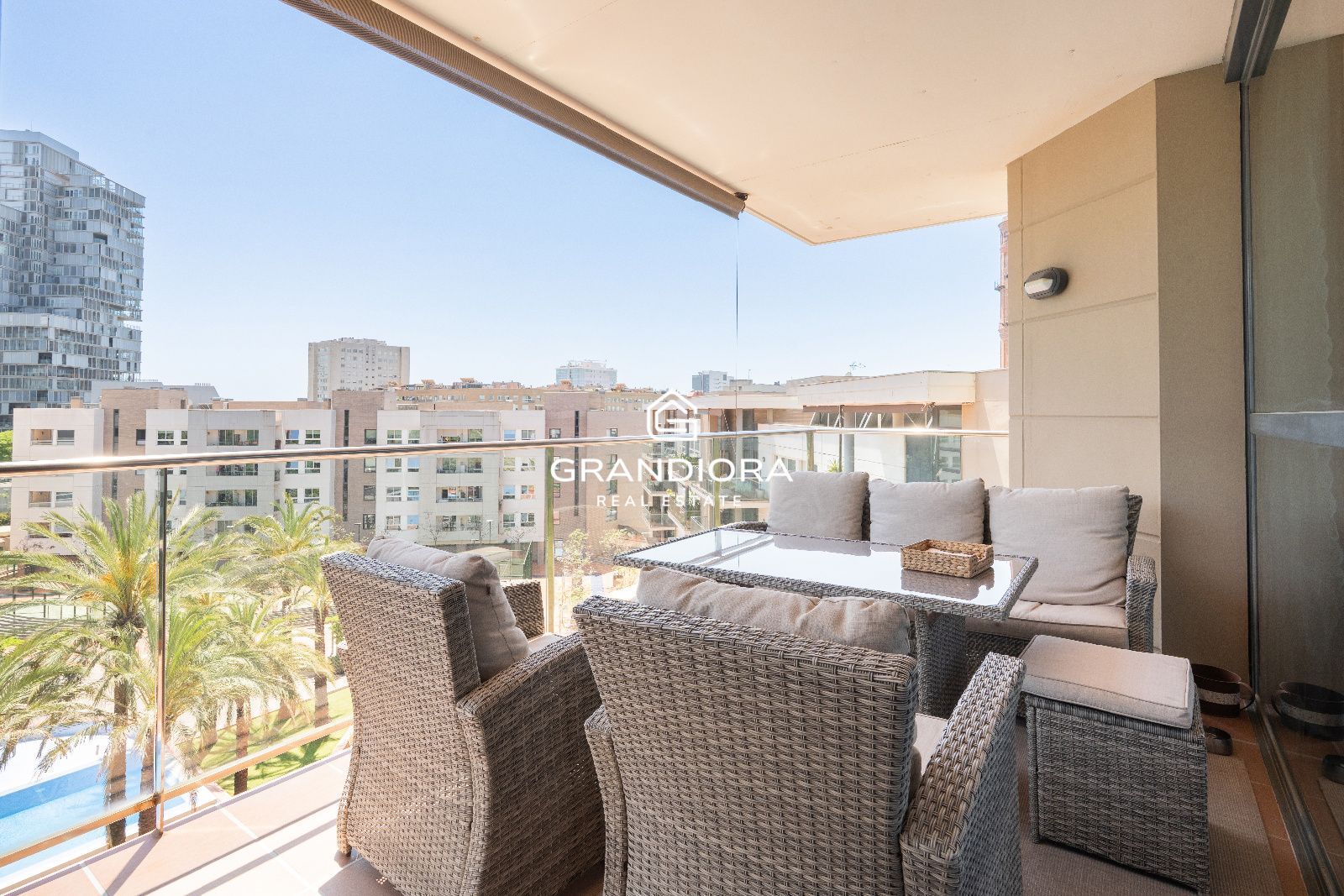 Espectacular piso reformado de 136 m² con terraza de 20 m² y vistas al mar en Illa del Bosc - Imagen 6
