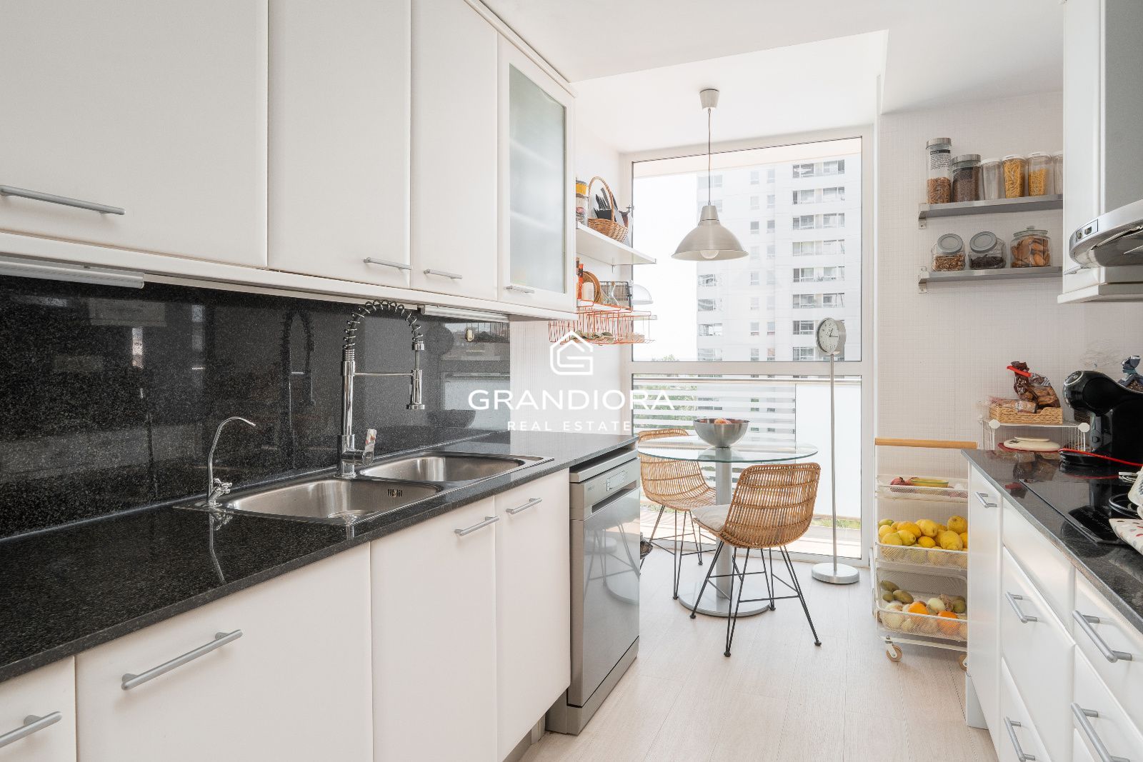 Espectacular piso reformado de 136 m² con terraza de 20 m² y vistas al mar en Illa del Bosc - Imagen 18