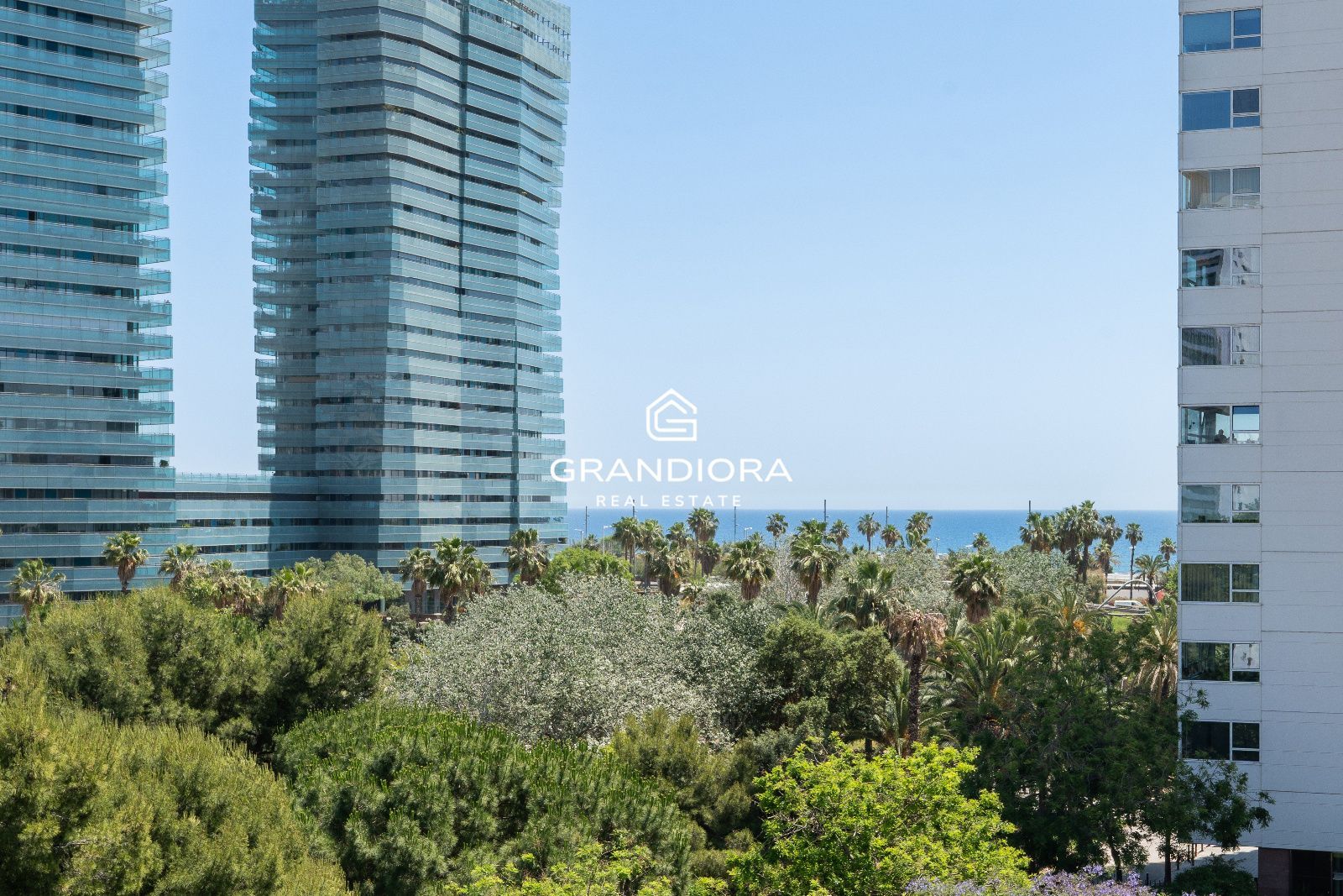 Espectacular piso reformado de 136 m² con terraza de 20 m² y vistas al mar en Illa del Bosc - Imagen 3