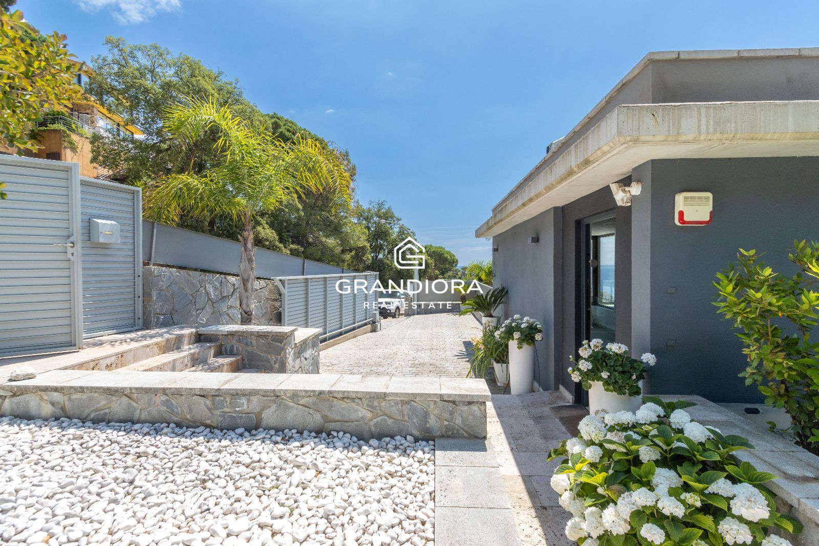 Villa de lujo con licencia turística y vistas al mar en Tossa de Mar - Imagen 10