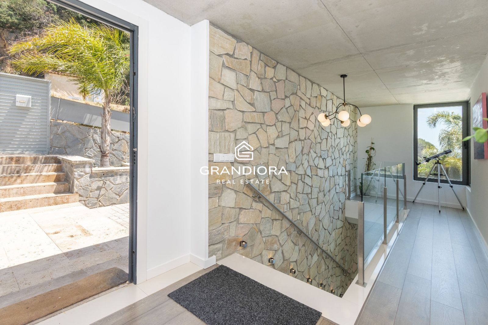 Villa de lujo con licencia turística y vistas al mar en Tossa de Mar - Imagen 25