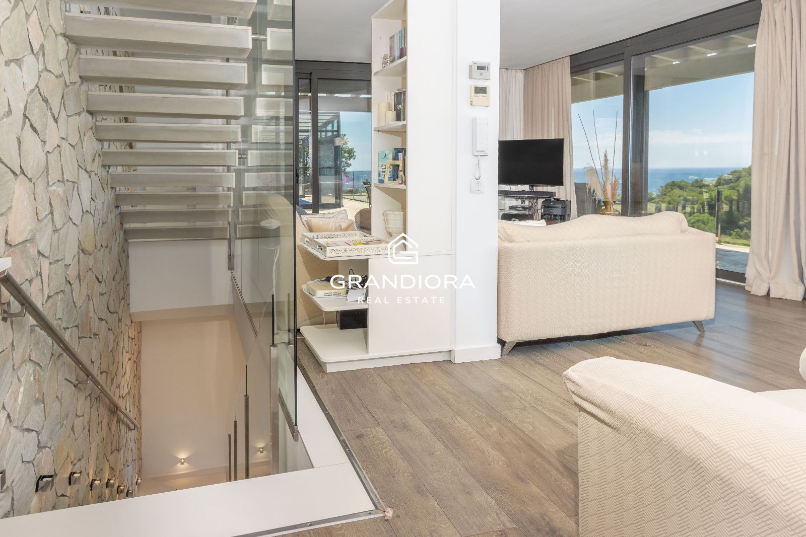 Villa de lujo con licencia turística y vistas al mar en Tossa de Mar - Imagen 36