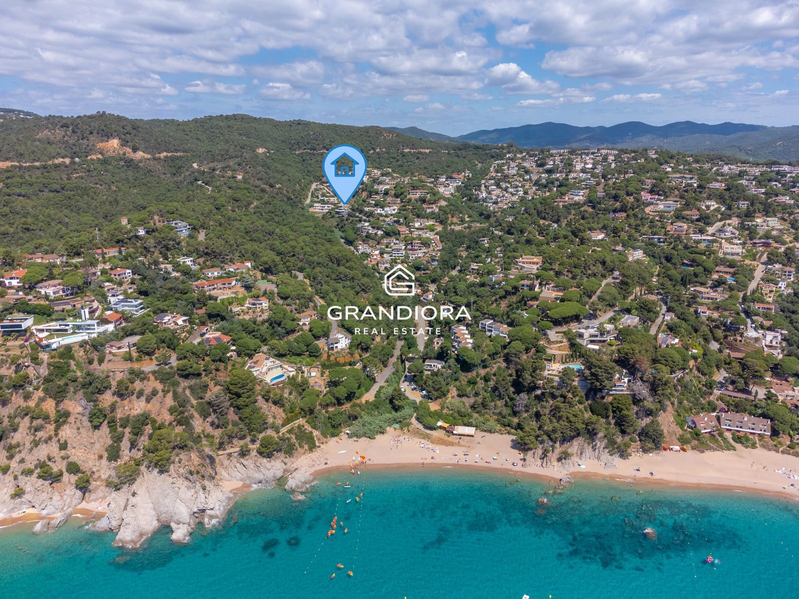 Villa de lujo con licencia turística y vistas al mar en Tossa de Mar - Imagen 3