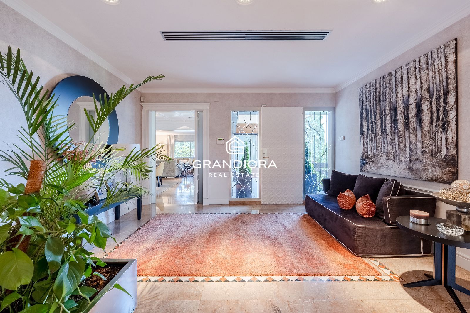 Exclusiva villa con piscina y amplios jardines en La Roca del Vallès - Imagen 5