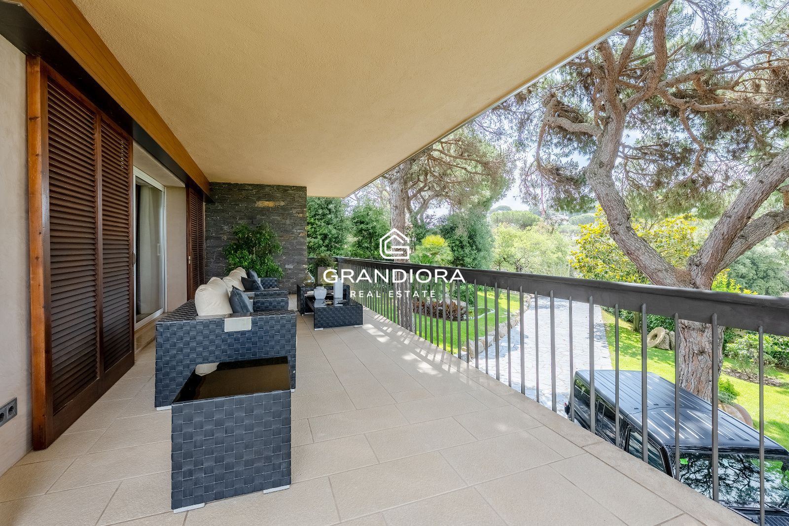 Exclusiva villa con piscina y amplios jardines en La Roca del Vallès - Imagen 20