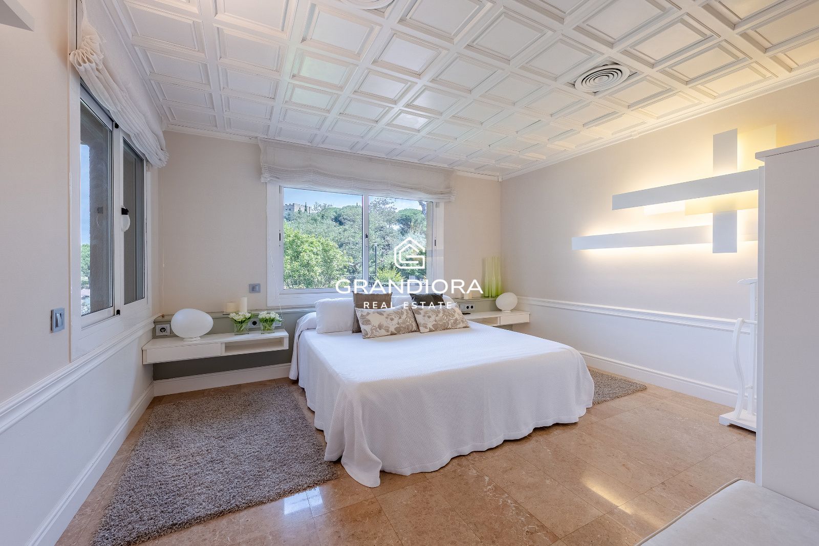 Exclusiva villa con piscina y amplios jardines en La Roca del Vallès - Imagen 30
