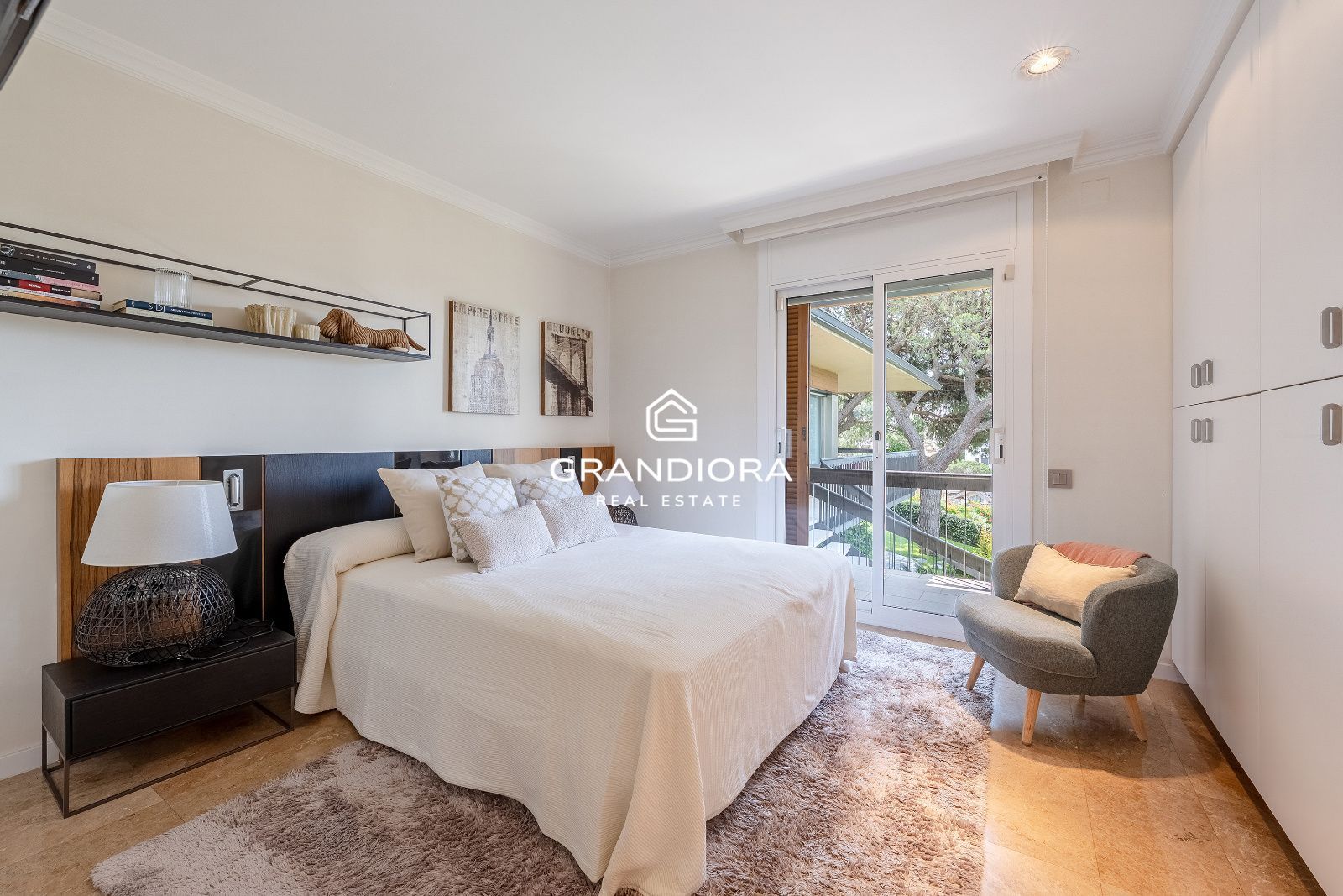 Exclusiva villa con piscina y amplios jardines en La Roca del Vallès - Imagen 41
