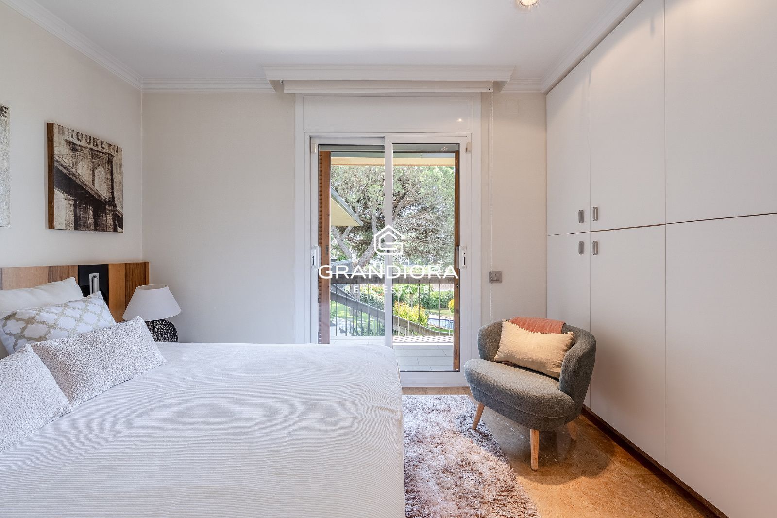 Exclusiva villa con piscina y amplios jardines en La Roca del Vallès - Imagen 42